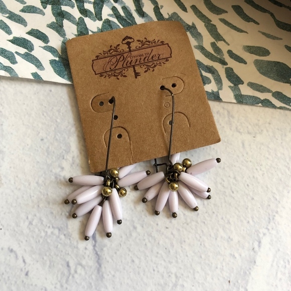 Plunder White Bead Cluster Drop Earrings - Picture 1 of 4